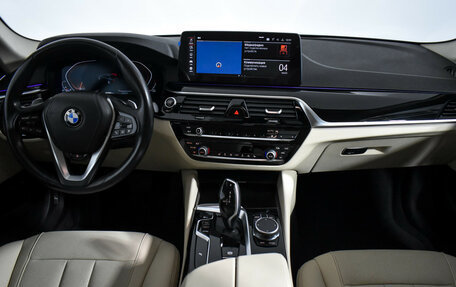BMW 5 серия, 2021 год, 4 390 000 рублей, 16 фотография
