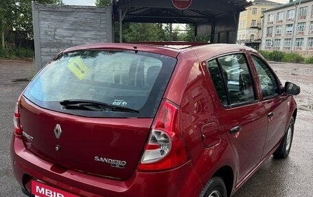 Renault Sandero I, 2014 год, 785 000 рублей, 2 фотография