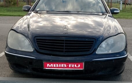 Mercedes-Benz S-Класс, 1999 год, 450 000 рублей, 1 фотография