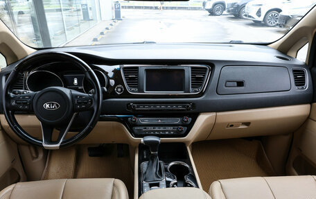 KIA Carnival III, 2019 год, 3 049 000 рублей, 16 фотография