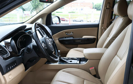 KIA Carnival III, 2019 год, 3 049 000 рублей, 18 фотография
