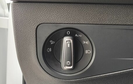 Volkswagen Tiguan II, 2021 год, 2 960 000 рублей, 11 фотография