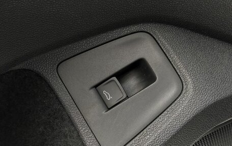 Volkswagen Tiguan II, 2021 год, 2 960 000 рублей, 18 фотография