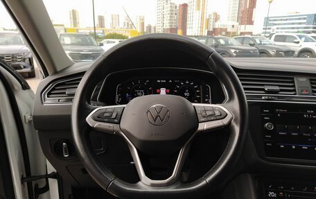 Volkswagen Tiguan II, 2021 год, 2 960 000 рублей, 28 фотография