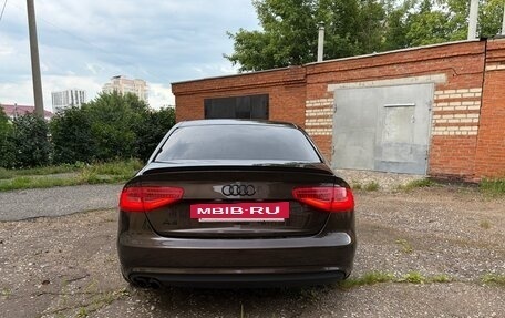 Audi A4, 2012 год, 1 350 000 рублей, 4 фотография