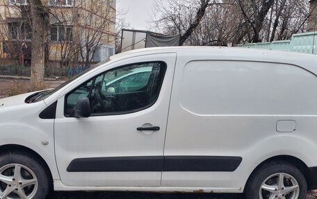 Peugeot Partner II рестайлинг 2, 2012 год, 450 000 рублей, 7 фотография