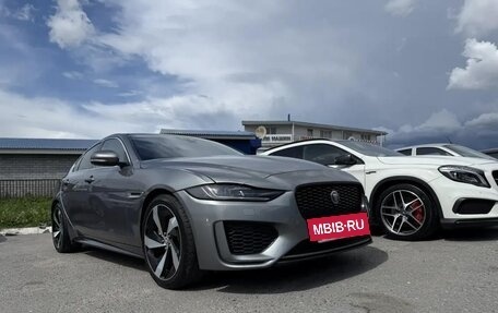 Jaguar XE I рестайлинг, 2019 год, 3 300 000 рублей, 2 фотография