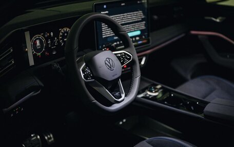 Volkswagen Tiguan, 2025 год, 4 900 000 рублей, 12 фотография