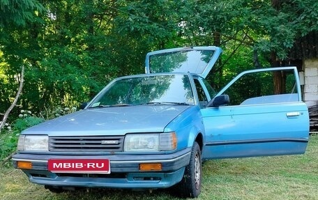 Mazda 323, 1987 год, 98 000 рублей, 1 фотография