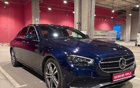 Mercedes-Benz E-Класс, 2021 год, 5 600 000 рублей, 1 фотография