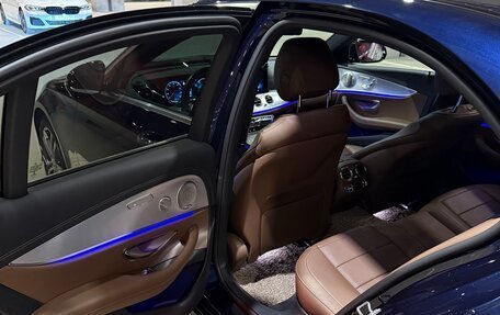 Mercedes-Benz E-Класс, 2021 год, 5 600 000 рублей, 15 фотография