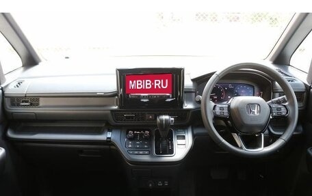 Honda Stepwgn, 2023 год, 2 145 000 рублей, 11 фотография