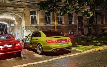 Mercedes-Benz E-Класс, 2012 год, 2 000 000 рублей, 2 фотография