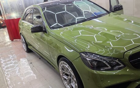 Mercedes-Benz E-Класс, 2012 год, 2 000 000 рублей, 6 фотография