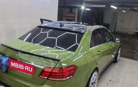 Mercedes-Benz E-Класс, 2012 год, 2 000 000 рублей, 9 фотография