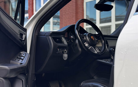Porsche Macan I рестайлинг, 2014 год, 3 050 000 рублей, 15 фотография