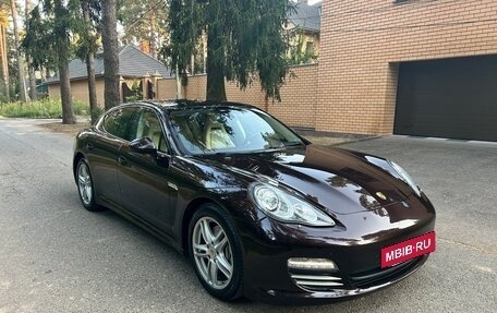 Porsche Panamera II рестайлинг, 2011 год, 2 050 000 рублей, 3 фотография