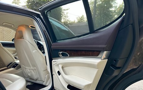 Porsche Panamera II рестайлинг, 2011 год, 2 050 000 рублей, 17 фотография