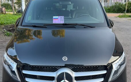 Mercedes-Benz V-Класс, 2021 год, 5 140 000 рублей, 3 фотография