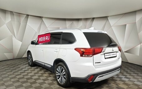 Mitsubishi Outlander III рестайлинг 3, 2019 год, 1 883 000 рублей, 4 фотография