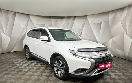Mitsubishi Outlander III рестайлинг 3, 2019 год, 1 883 000 рублей, 3 фотография