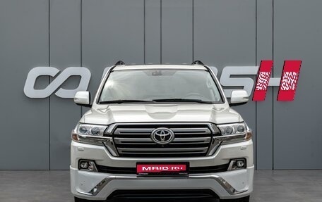Toyota Land Cruiser 200, 2015 год, 4 995 000 рублей, 3 фотография