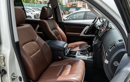 Toyota Land Cruiser 200, 2015 год, 4 995 000 рублей, 8 фотография