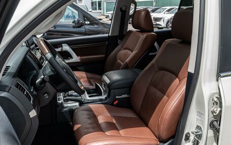 Toyota Land Cruiser 200, 2015 год, 4 995 000 рублей, 10 фотография