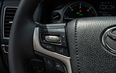 Toyota Land Cruiser 200, 2015 год, 4 995 000 рублей, 17 фотография