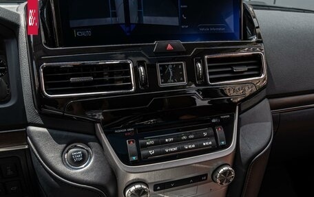 Toyota Land Cruiser 200, 2015 год, 4 995 000 рублей, 16 фотография