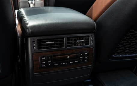 Toyota Land Cruiser 200, 2015 год, 4 995 000 рублей, 25 фотография