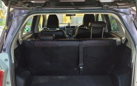 Toyota Ractis II, 2011 год, 680 000 рублей, 2 фотография
