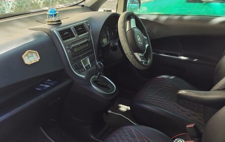 Toyota Ractis II, 2011 год, 680 000 рублей, 1 фотография