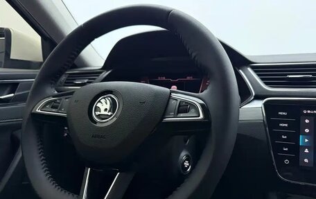 Skoda Superb III рестайлинг, 2023 год, 1 800 000 рублей, 8 фотография