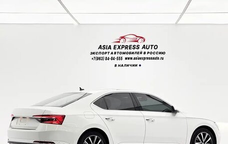 Skoda Superb III рестайлинг, 2023 год, 1 800 000 рублей, 5 фотография