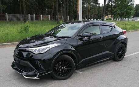 Toyota C-HR I рестайлинг, 2020 год, 1 950 000 рублей, 4 фотография