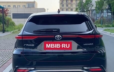 Toyota Venza, 2025 год, 4 217 000 рублей, 4 фотография