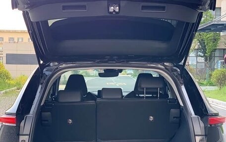 Toyota Venza, 2025 год, 4 217 000 рублей, 8 фотография