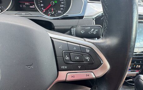 Volkswagen Passat B8 рестайлинг, 2021 год, 2 300 000 рублей, 15 фотография