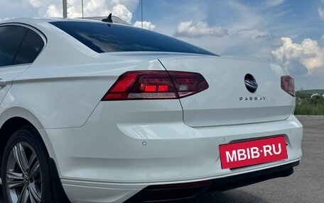 Volkswagen Passat B8 рестайлинг, 2021 год, 2 300 000 рублей, 6 фотография