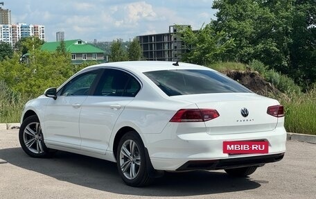 Volkswagen Passat B8 рестайлинг, 2021 год, 2 300 000 рублей, 7 фотография