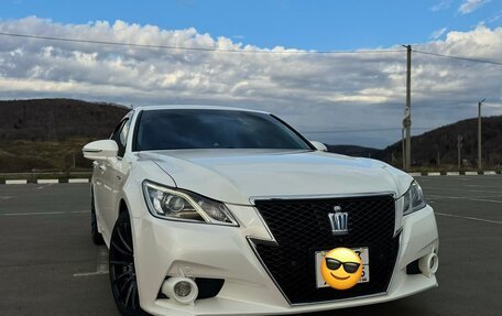 Toyota Crown, 2014 год, 1 950 000 рублей, 4 фотография