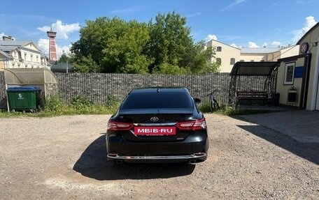 Toyota Camry, 2023 год, 3 000 000 рублей, 2 фотография