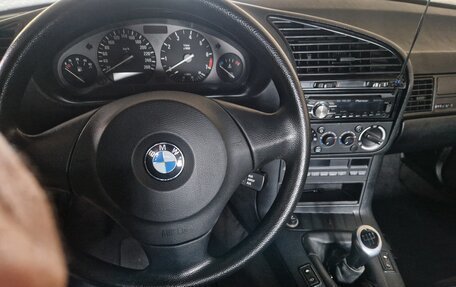 BMW 3 серия, 1993 год, 799 000 рублей, 9 фотография