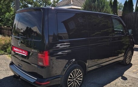 Volkswagen Multivan T6 рестайлинг, 2020 год, 5 800 000 рублей, 8 фотография