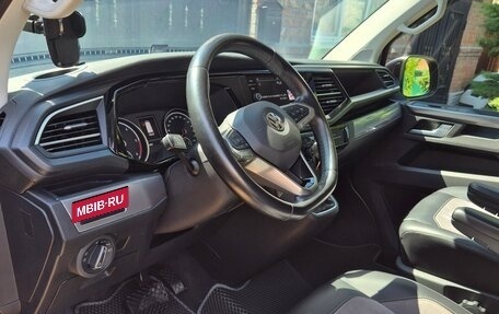 Volkswagen Multivan T6 рестайлинг, 2020 год, 5 800 000 рублей, 27 фотография