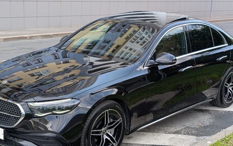 Mercedes-Benz E-Класс, 2023 год, 7 500 000 рублей, 1 фотография