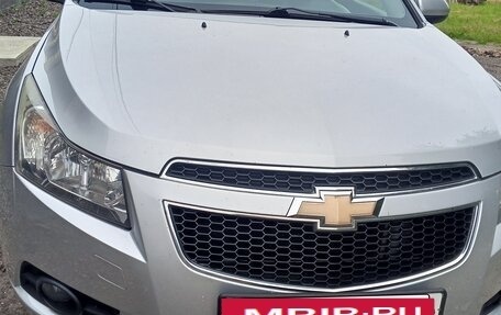 Chevrolet Cruze II, 2011 год, 715 000 рублей, 9 фотография