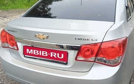 Chevrolet Cruze II, 2011 год, 715 000 рублей, 6 фотография