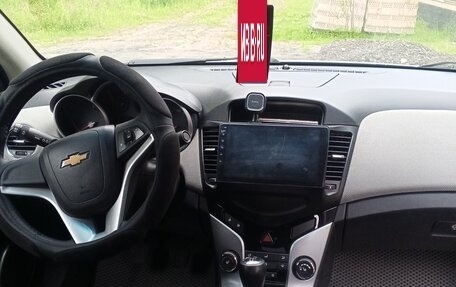 Chevrolet Cruze II, 2011 год, 715 000 рублей, 16 фотография